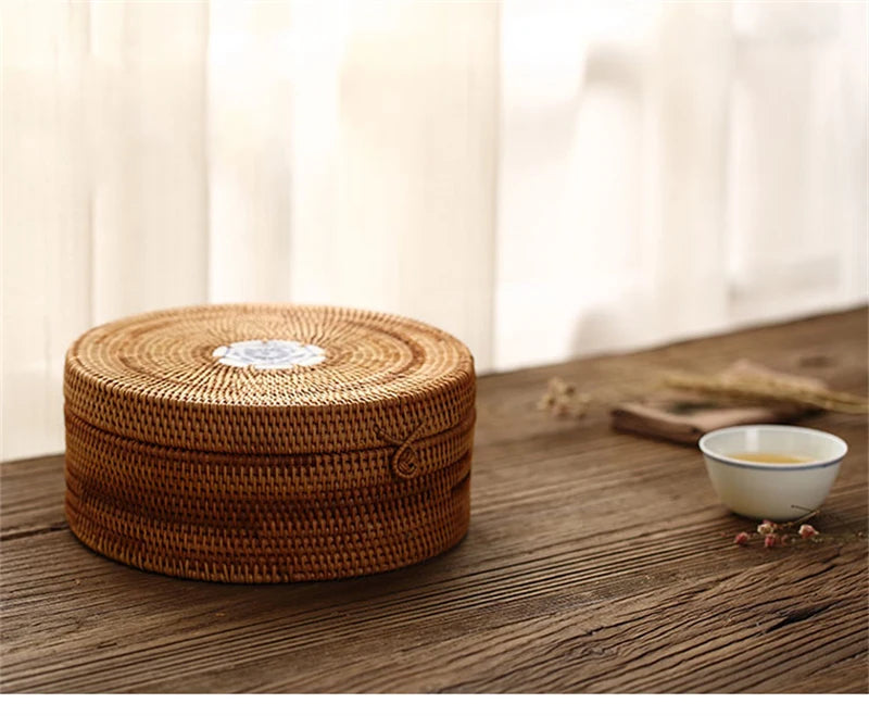 Handwoven Rattan Storage Box With Lid Wicker Tea Food Container Picnic Bread Fruit Cake Basket Ornament Box Kitchen Organizer